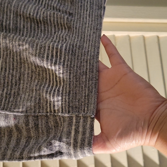 Womens Sweater - Picture 6 of 8